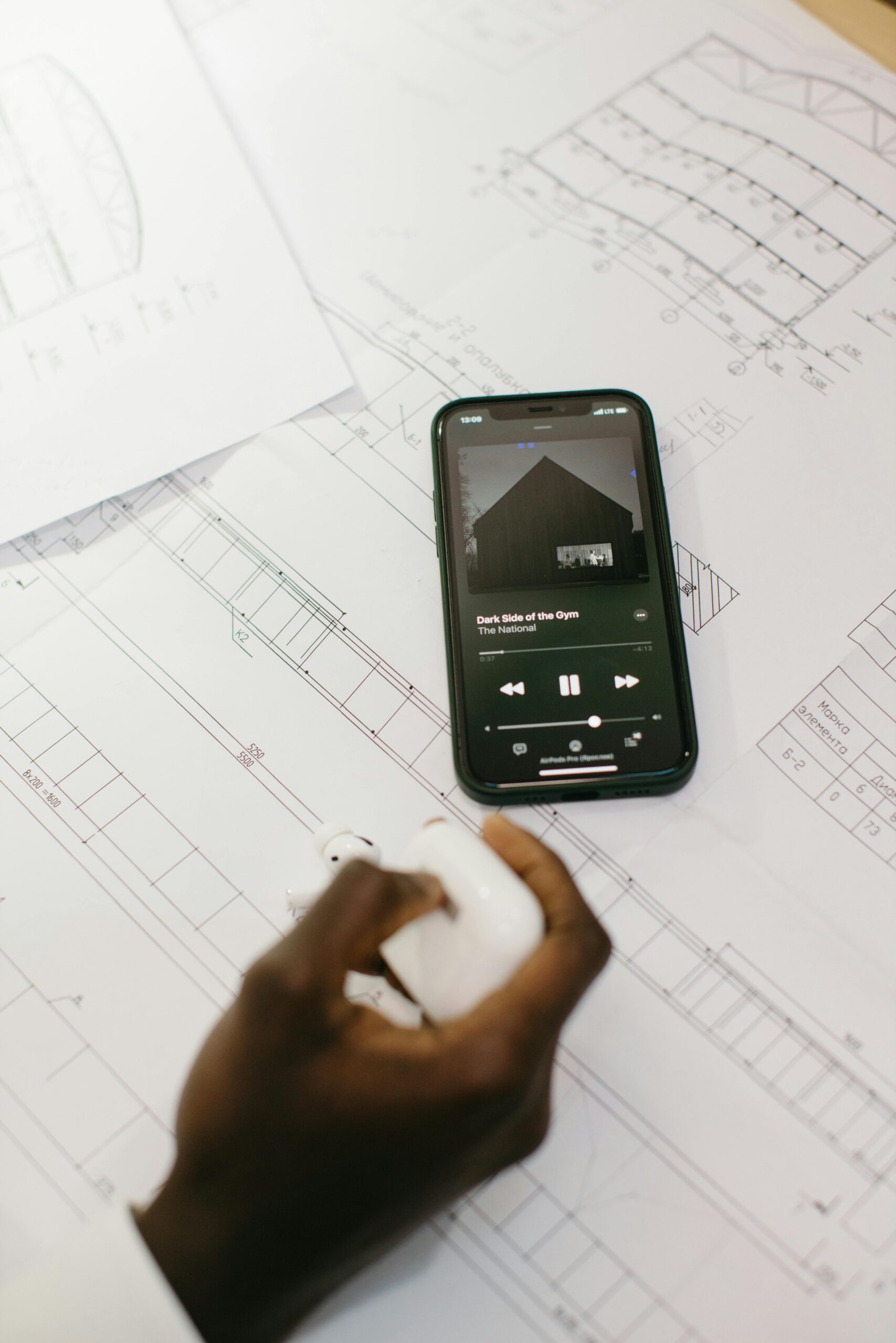 Read more about the article Apple Music Extended Mixes – Why Longer Versions Matter