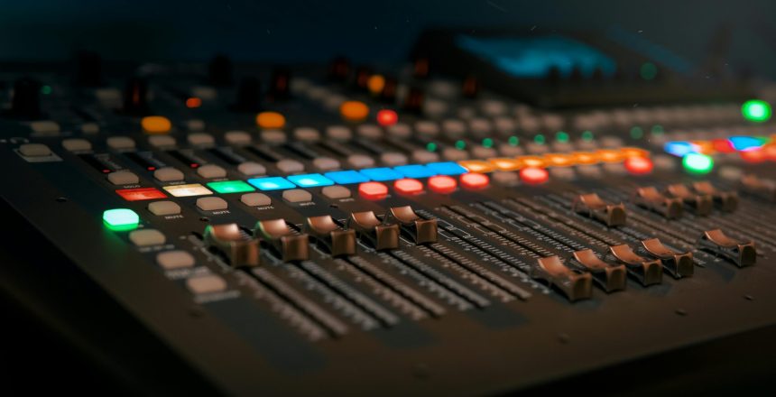 Music Release Formats: History & How to Choose the Best One